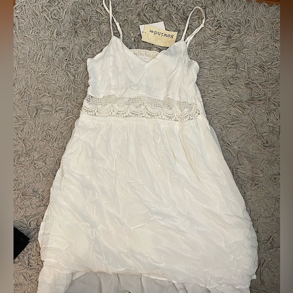 Brand new Rewind>> white style dress!!! Size Large and perfect for any occasion! - Picture 1 of 2